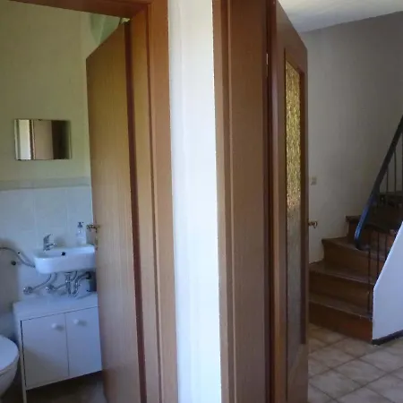 Apartment Ferienwohnung Lachmöve Im Haus Findling