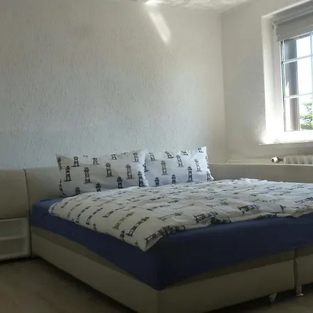 Apartment Ferienwohnung Lachmöve Im Haus Findling *