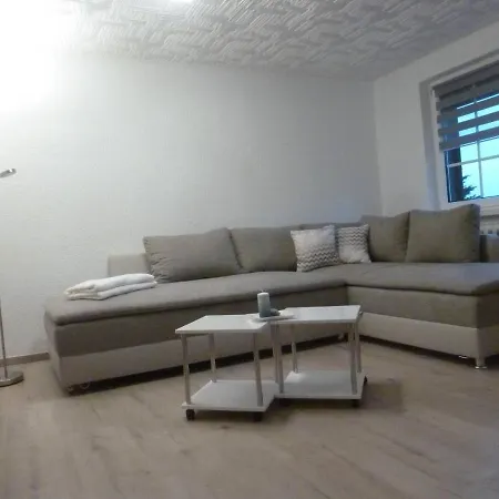 Apartment Ferienwohnung Lachmöve Im Haus Findling *
